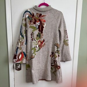 Chic Floral Patterned Long Sleeve Dress